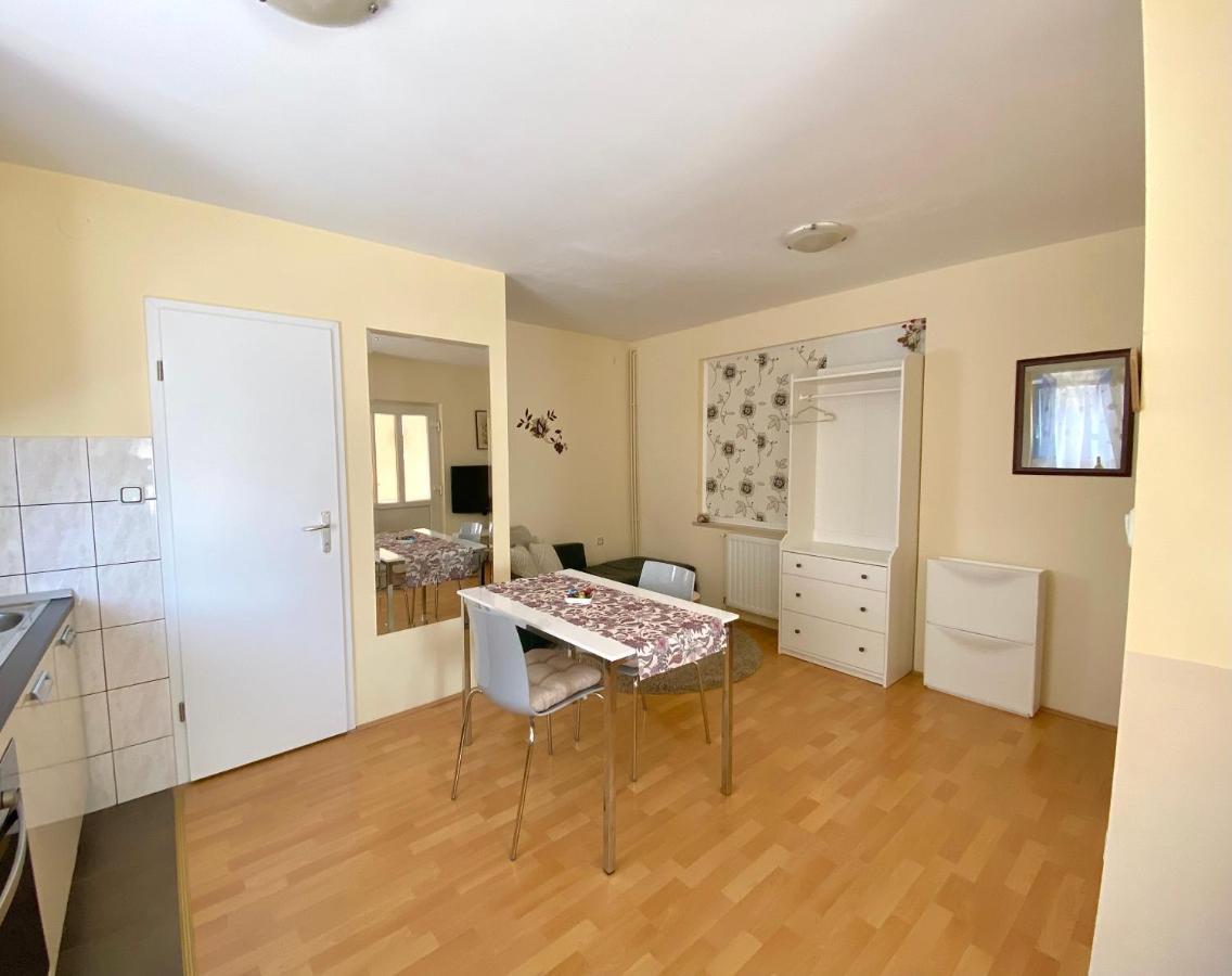 Apartman Lucija Gradici Buitenkant foto