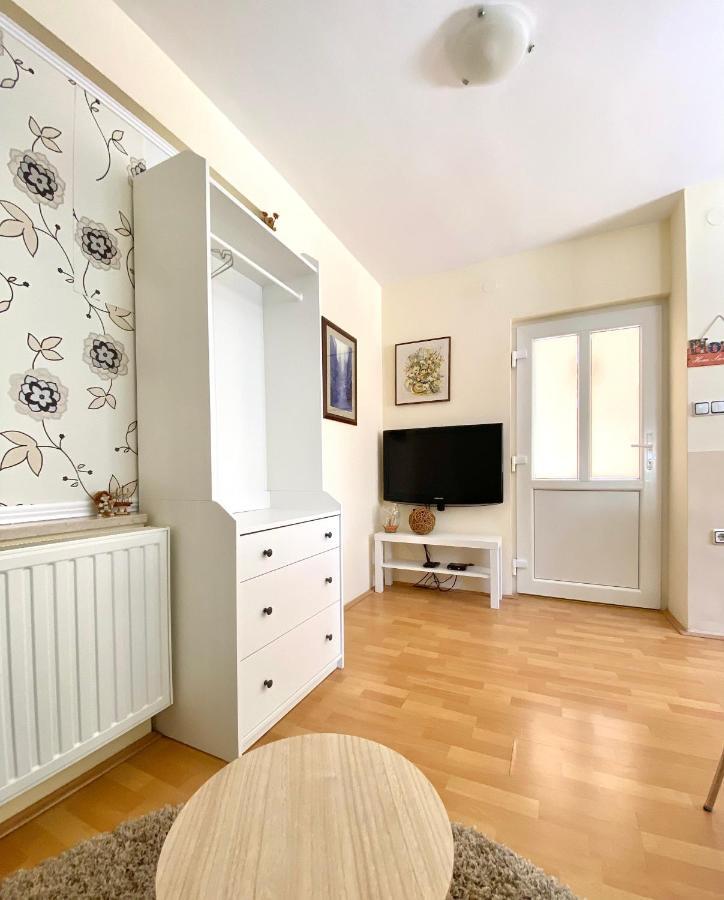 Apartman Lucija Gradici Buitenkant foto
