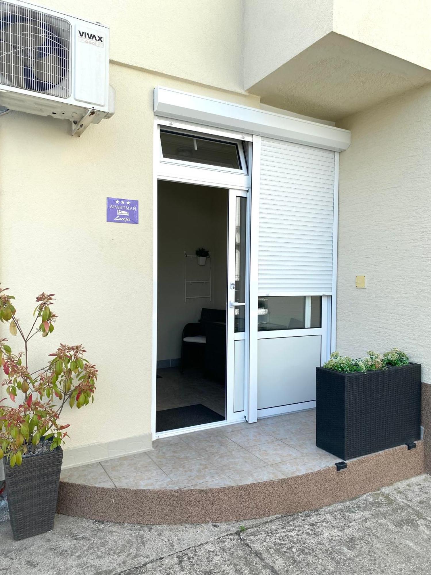 Apartman Lucija Gradici Buitenkant foto